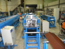 Ridge cap roll forming machine
